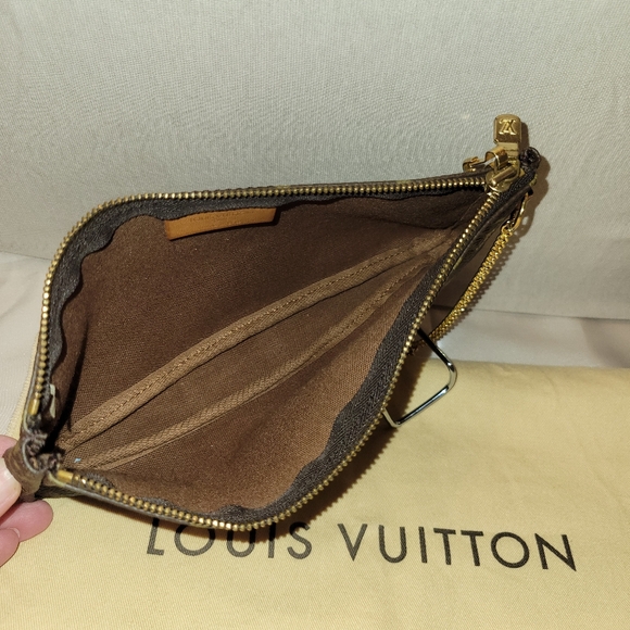 EUC Authentic Louis Vuitton Monogram POUCHETTE - Picture 7 of 11
